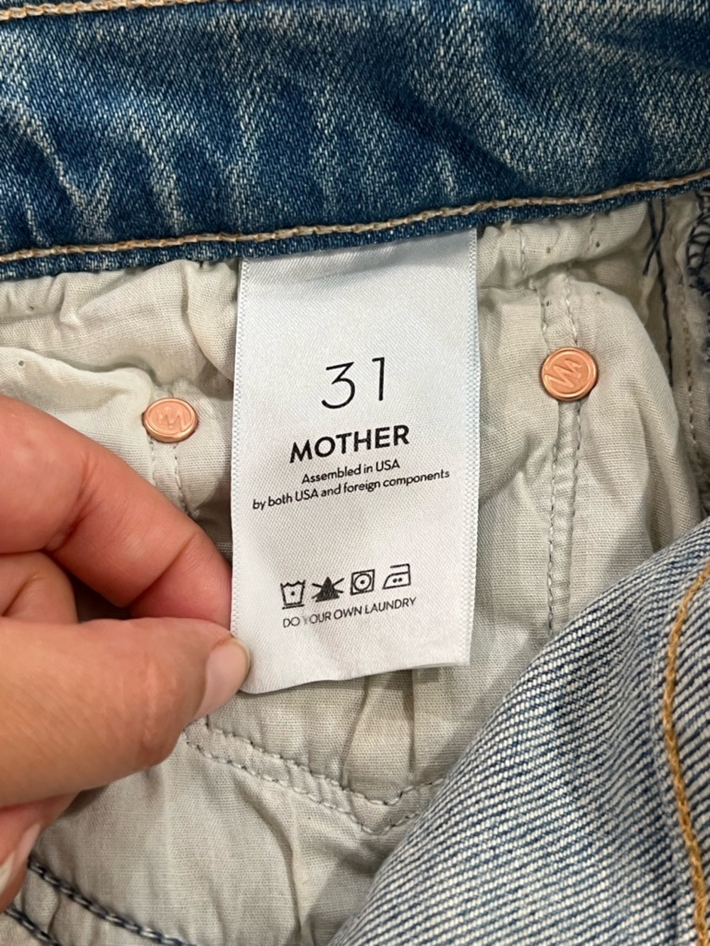 Mother The Lasso Sneak Pressed Leaves Jeans – Wide Leg | Statement Denim - Picture 13 of 15